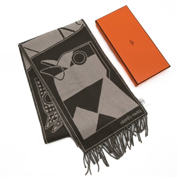 HERMES Beige Scarf - Picture 1 of 7